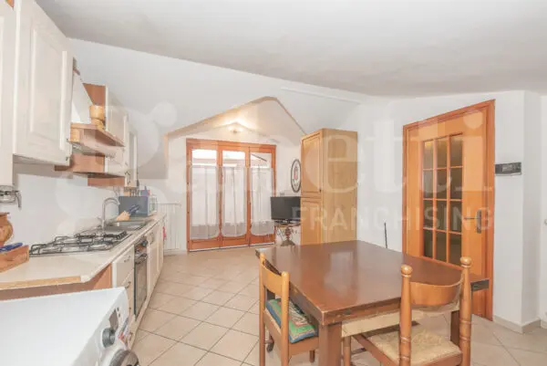 Appartamento via Borgata Tunin 30, Giaveno