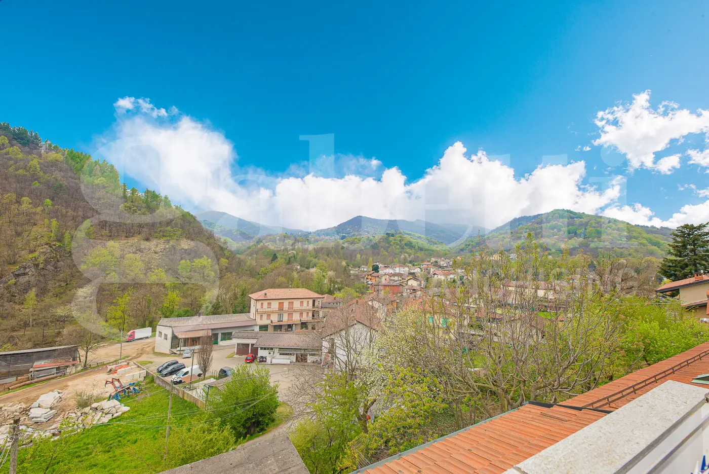 Immagine per Palazzo in vendita a Giaveno via Borgata Tunin 30