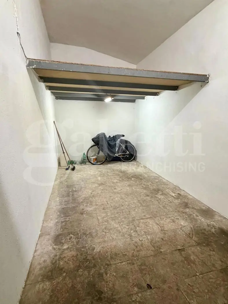 Immagine per Box in vendita a Barletta via Generale Vaccari