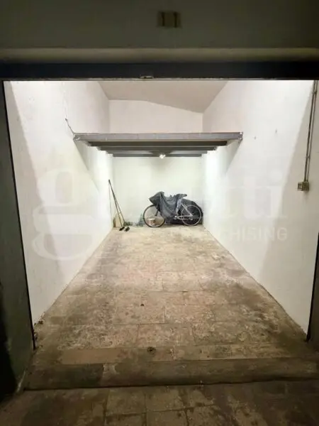 Box via Generale Vaccari, Barletta