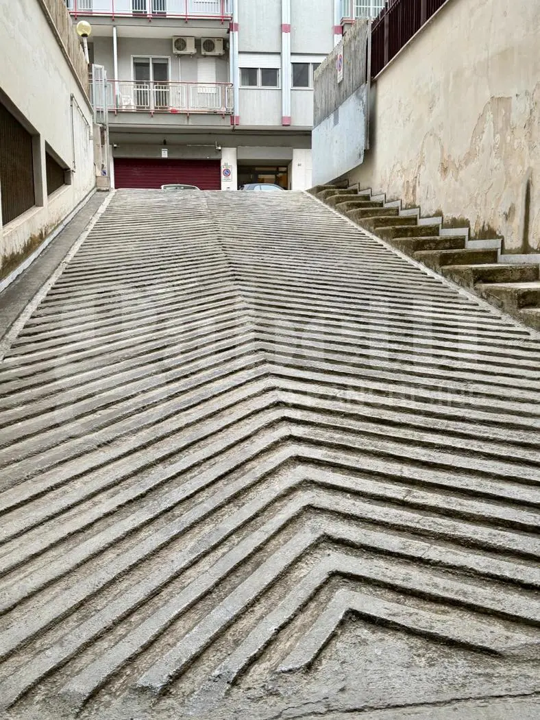 Immagine per Box in vendita a Barletta via Generale Vaccari