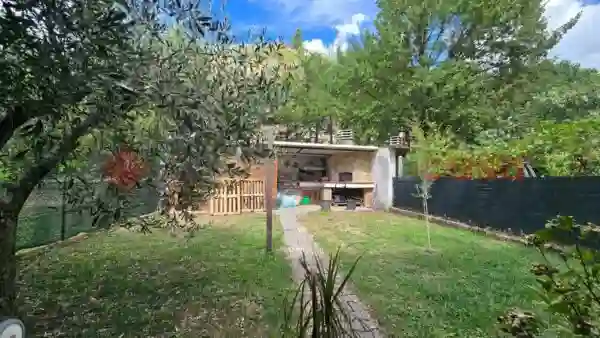 Villa via Masaccio, Capolona