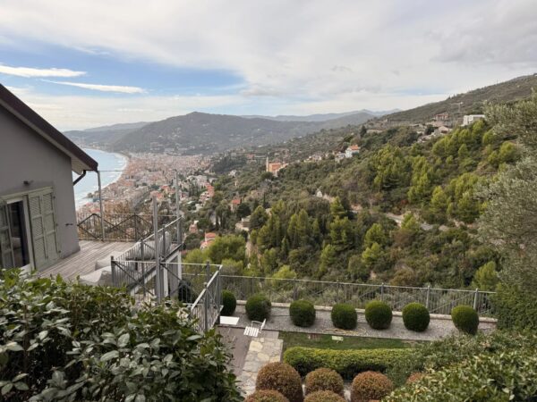 Immagine per Villa in vendita a Alassio strada Privata Generale Cimmaruta
