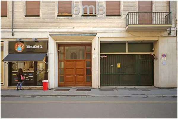 Posto Auto via Cavour 5, Torino