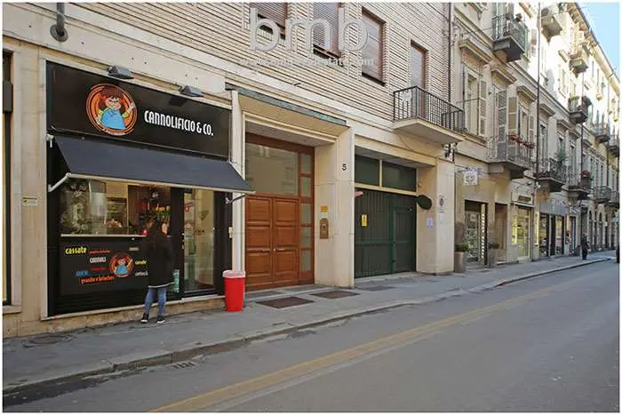 Immagine per Garage in affitto a Torino via Cavour 5
