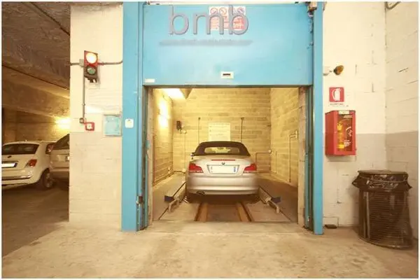 Garage via Cavour 5, Torino