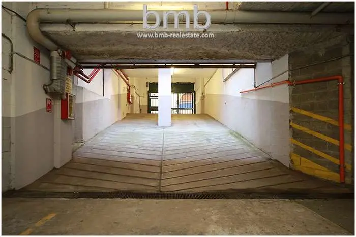 Immagine per Garage in affitto a Torino via Cavour 5