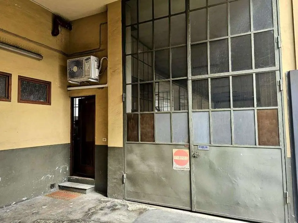 Immagine per Magazzino in vendita a Torino via Gino Capponi 20