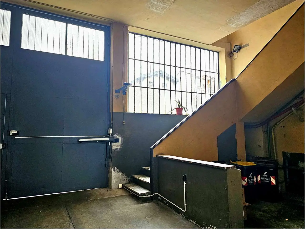 Immagine per Magazzino in vendita a Torino via Gino Capponi 20