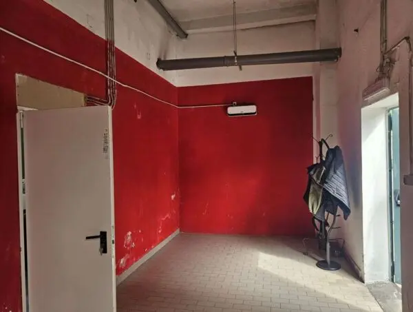 Immagine per Capannone in vendita a Torino via Lucento 81