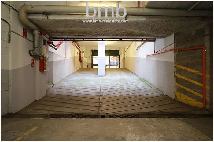 Immagine per Box in vendita a Torino via Camillo Benso Di Cavour 5