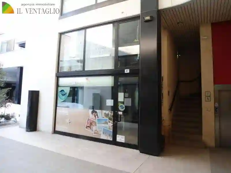 Immagine per Negozio in affitto a Sassuolo
