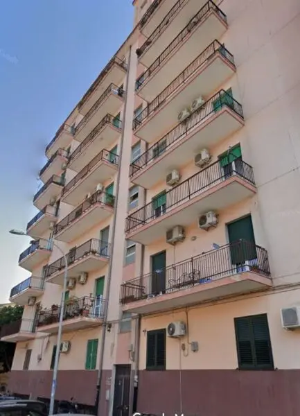 Appartamento via Grotta Magna 17, Catania