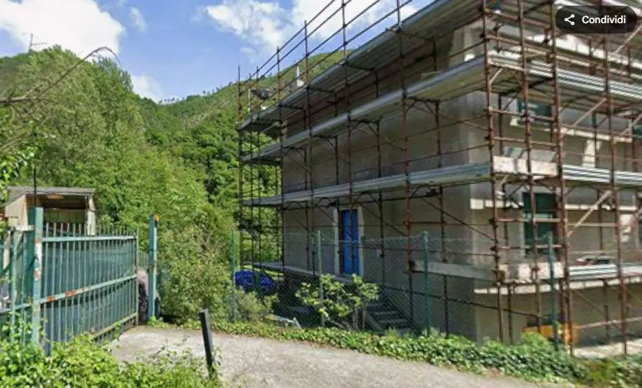 Immagine per Magazzino in asta a Genova