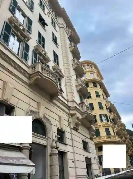 Appartamento via Giovanni Torti 46, Genova