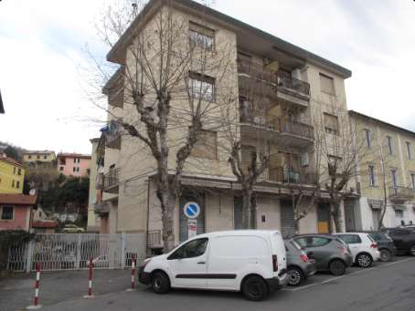 Appartamento via Fratelli Canepa 48, Serra Riccò