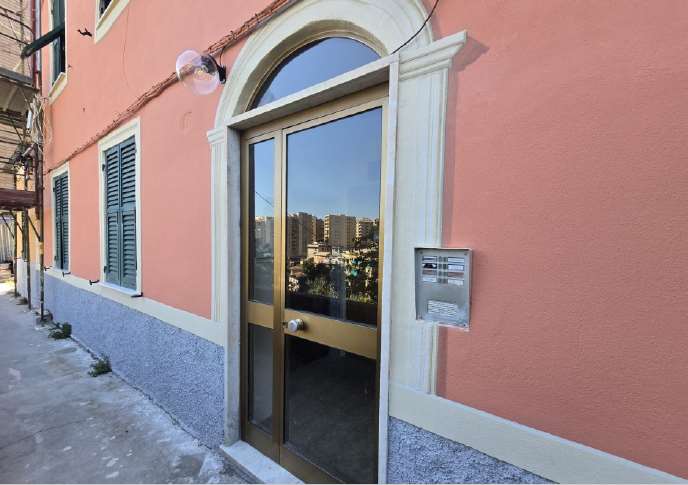 Immagine per Appartamento in asta a Genova via Bedinotti 26