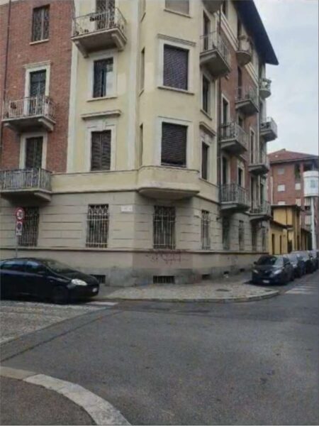 Appartamento via Parella, Torino