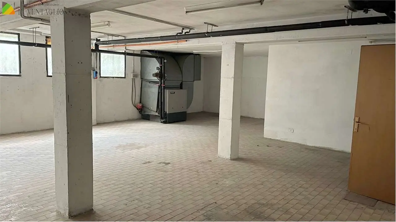 Immagine per Negozio in vendita a Sassuolo